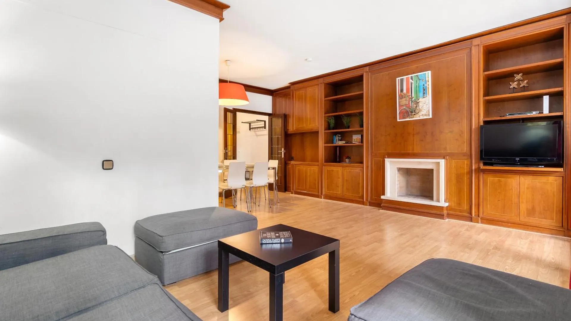 Apartamento Sunlit Expansive Terrace, Ac & Outdoor Seating Barcelona